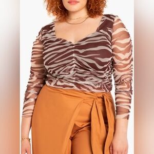 Elloquii NY Women's Ruched Long Sleeve Mesh Top Animal Print Size 14/16 Brown